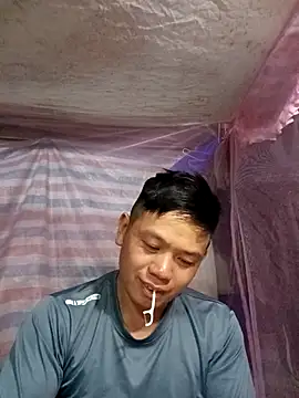DungLuongg online show from 9, 4, 2026