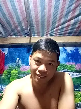 Snapshot of DungLuongg chatting on 12, 2, 2026 DungLuongg online show from 12, 2, 2026