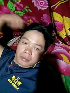 Snapshot of DungLuongg chatting on 9, 11, 2025 DungLuongg online show from 9, 11, 2025