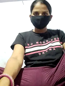 poojam93 online show from 6, 10, 2025