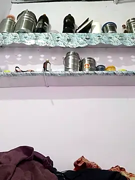 poojam93 online show from 5, 12, 2025