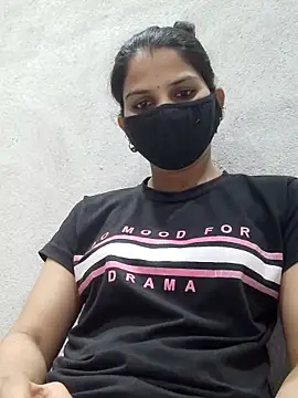 poojam93 online show from 31, 5, 2026