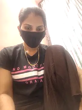 poojam93 online show from 4, 5, 2026