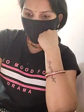 poojam93 online show from 9, 2, 2026