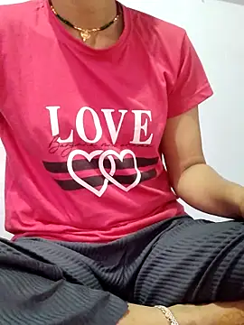 poojam93 online show from 2, 11, 2025