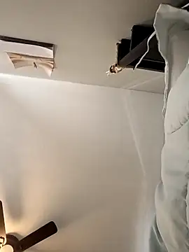 sarahkat86 online show from 23, 3, 2026