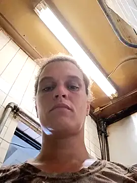 sarahkat86 online show from 27, 10, 2025