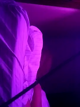 sarahkat86 online show from 3, 10, 2025