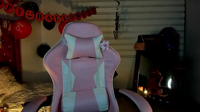 Jade rey  online show from 23, 10, 2025