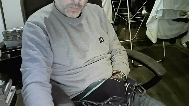 Chrisprngr online show from 28, 11, 2025