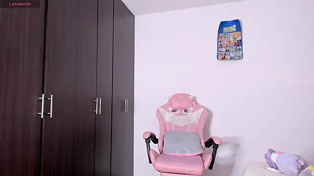 Snapshot of kendal_hot01 chatting on 21, 2, 2026 kendal hot01 online show from 21, 2, 2026