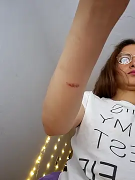 aytanna torrez online show from 4, 10, 2025