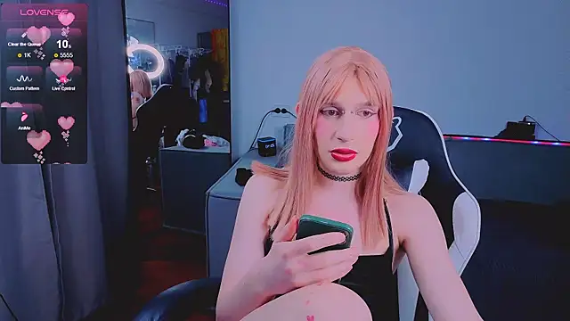 yoi mika online show from 22, 9, 2025