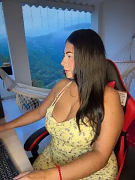 samanthahut1 online show from 2, 5, 2026