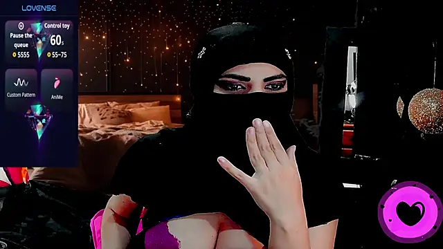 SultanaLayla online show from 20, 11, 2025