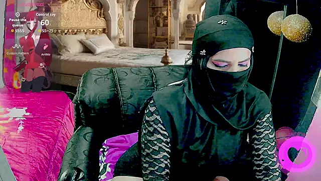 SultanaLayla online show from 16, 10, 2025