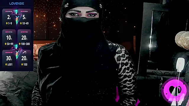 SultanaLayla online show from 2, 12, 2025