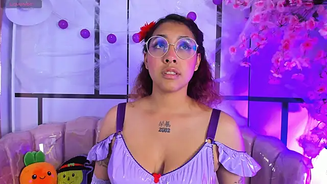 Olivejoness online show from 31, 10, 2025