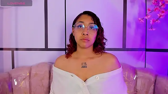 Olivejoness online show from 19, 9, 2025