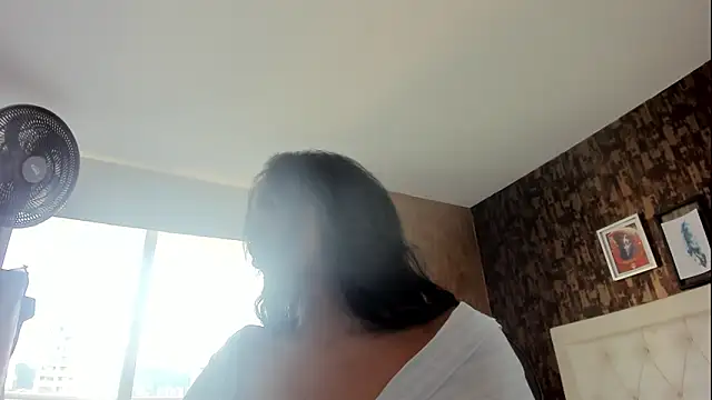 sweet  vanessa1 online show from 6, 5, 2026