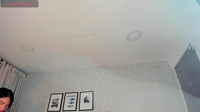 sweet  vanessa1 online show from 15, 10, 2025