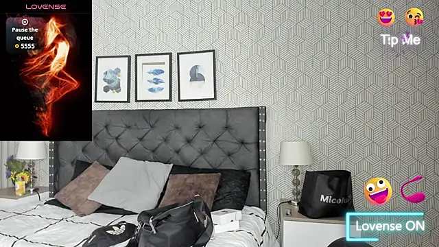 sweet  vanessa1 online show from 17, 10, 2025