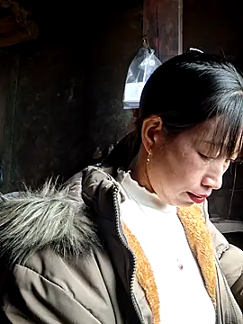 ngocngoc cute online show from 13, 11, 2025