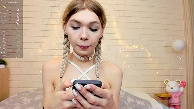 Blondy Fina online show from 20, 2, 2026