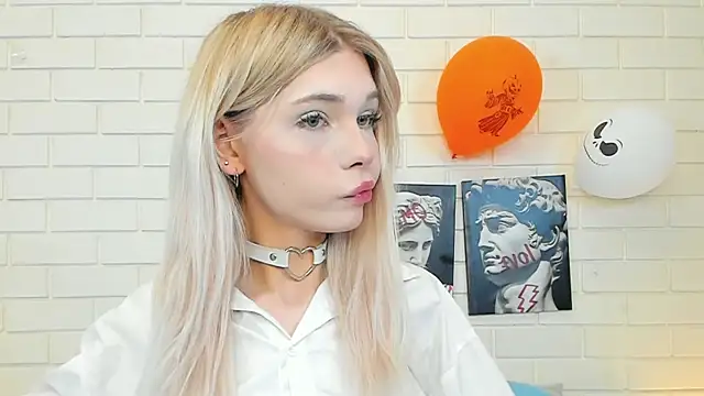 Blondy Fina online show from 12, 11, 2025