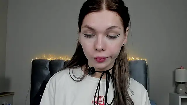 Blondy Fina online show from 7, 7, 2026