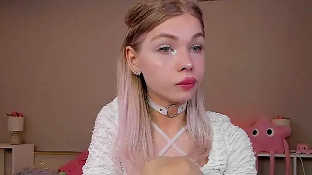 Snapshot of Blondy_Fina chatting on 31, 5, 2026 Blondy Fina online show from 31, 5, 2026