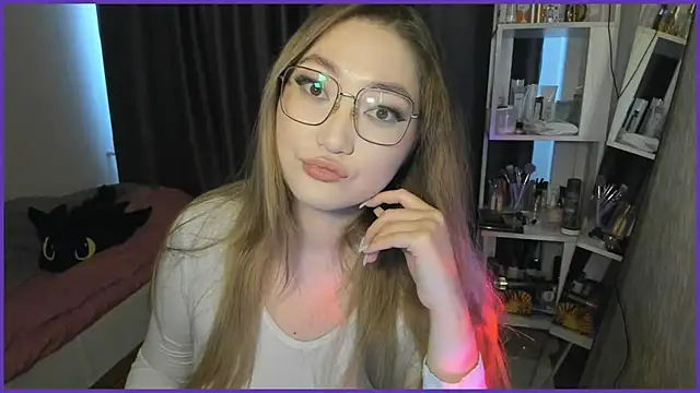 lyra x online show from 27, 10, 2025