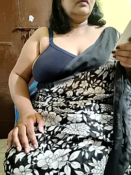 Snapshot of Swapna_Hyd chatting on 18, 4, 2026 Swapna Hyd online show from 18, 4, 2026