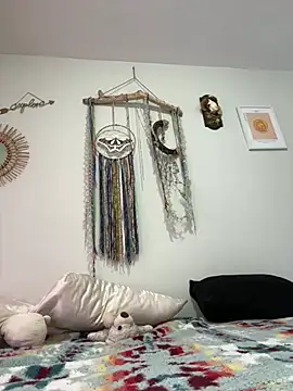 lilcubangoddess online show from 16, 1, 2026