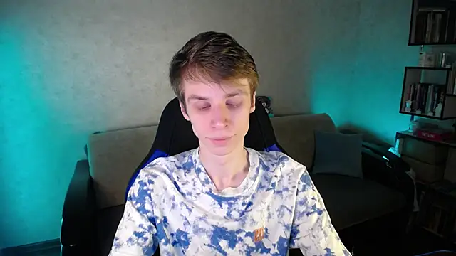 yes cute boy  online show from 8, 4, 2026