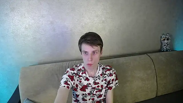 yes cute boy  online show from 14, 3, 2026