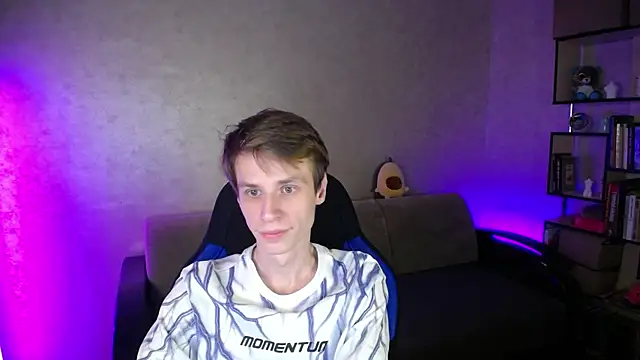 yes cute boy  online show from 20, 10, 2025