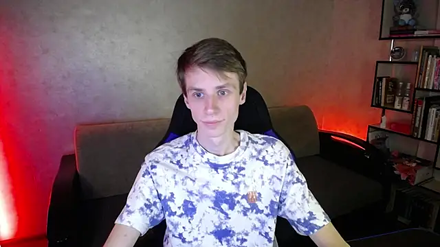 yes cute boy  online show from 1, 10, 2025