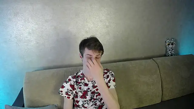 yes cute boy  online show from 13, 3, 2026