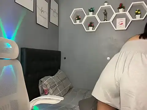 lelasohna online show from 6, 11, 2025