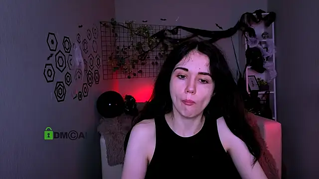 riley sanders online show from 28, 10, 2025