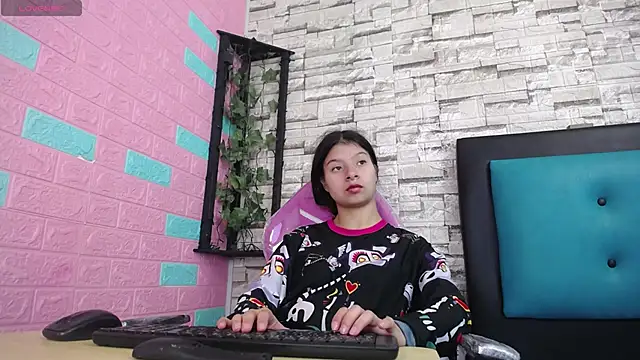 maily can online show from 25, 11, 2025