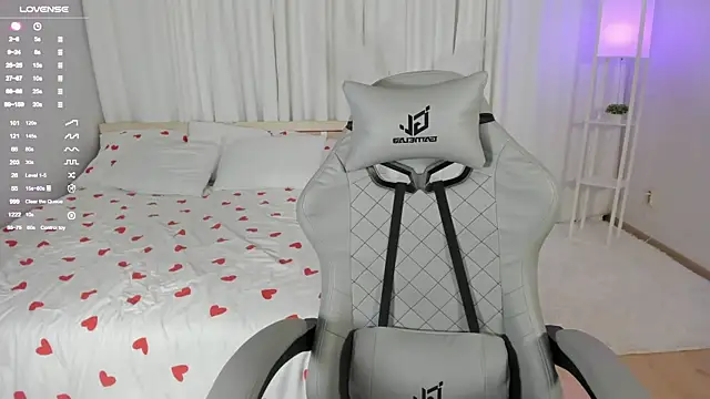 LiliaMoons online show from 28, 9, 2025