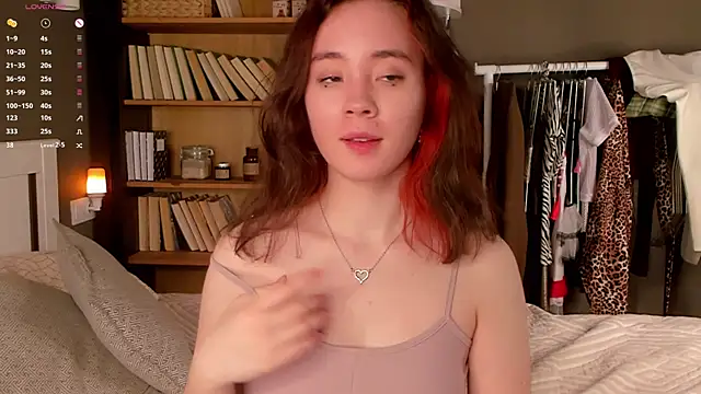 Snapshot of AlbertaClack chatting on 24, 11, 2025 AlbertaClack online show from 24, 11, 2025