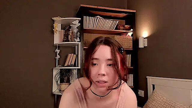 Snapshot of AlbertaClack chatting on 18, 11, 2025 AlbertaClack online show from 18, 11, 2025