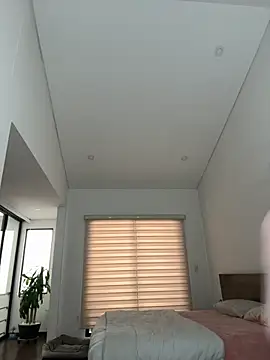 Snapshot of zoecams1 chatting on 16, 9, 2025 zoecams1 online show from 16, 9, 2025