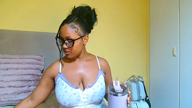 thique doll online show from 22, 9, 2025