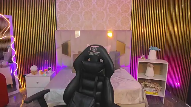 Shinedark tay1 online show from 11, 9, 2025