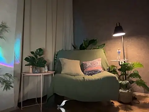 MoonIvy  online show from 4, 5, 2026
