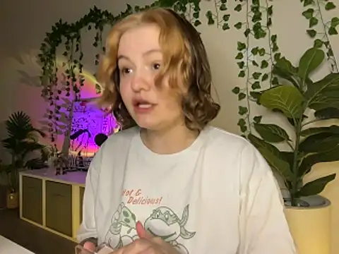 MoonIvy  online show from 14, 2, 2026